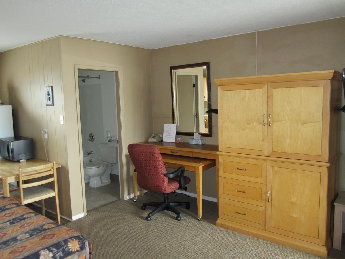 Bulkley Valley Motel New Hazelton Kültér fotó